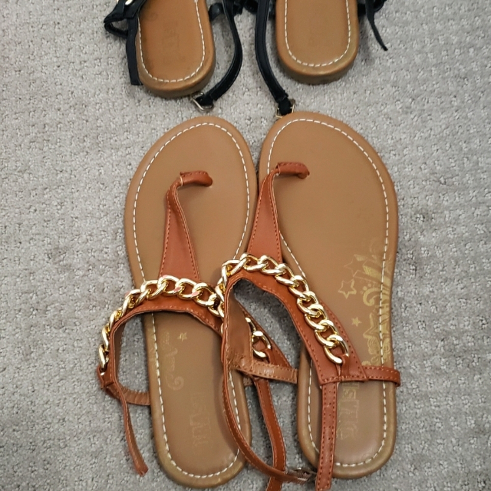 Used summer flip flops